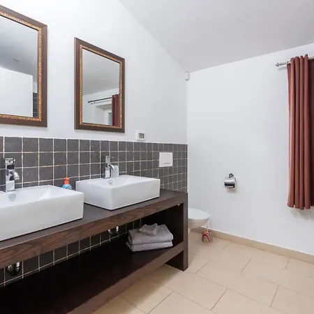 Mali Raj Villa