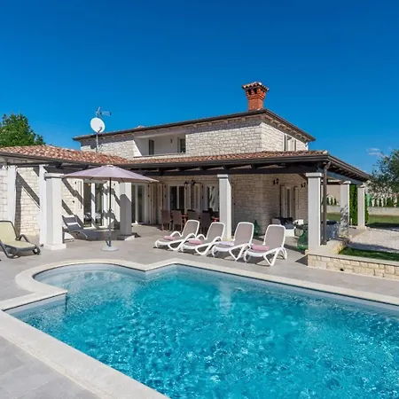 Villa Mali Raj Zikovici